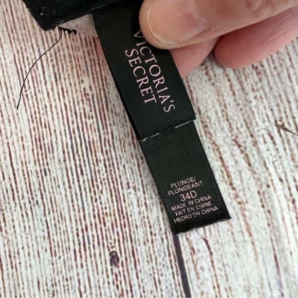 Victoria’s Secret Black Lace Bra 34D - Picture 4 of 4